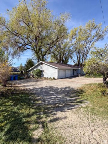 1035 W MAIN ST, Lehi, UT 84043
