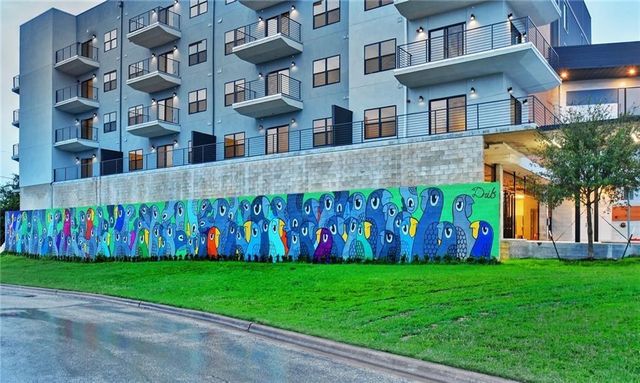 6444 Burnet RD 305, Austin, TX 78757