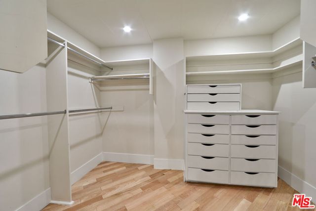 339 N Palm Drive 201, Beverly Hills, CA 90210