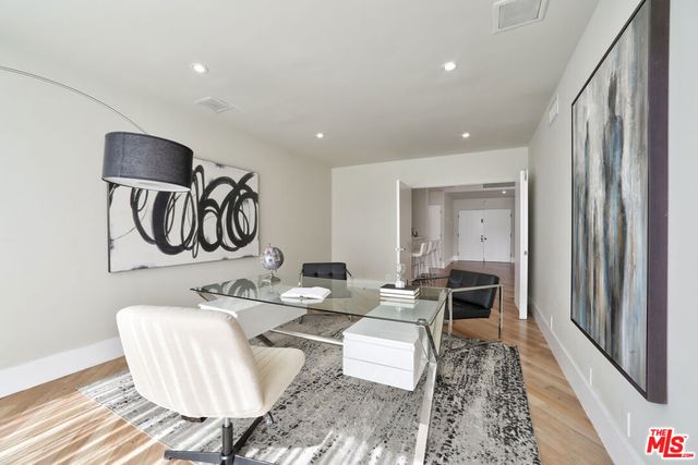 339 N Palm Drive 201, Beverly Hills, CA 90210