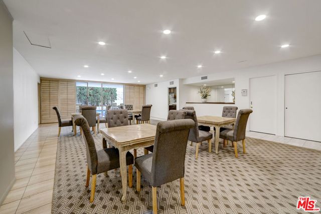 339 N Palm Drive 201, Beverly Hills, CA 90210