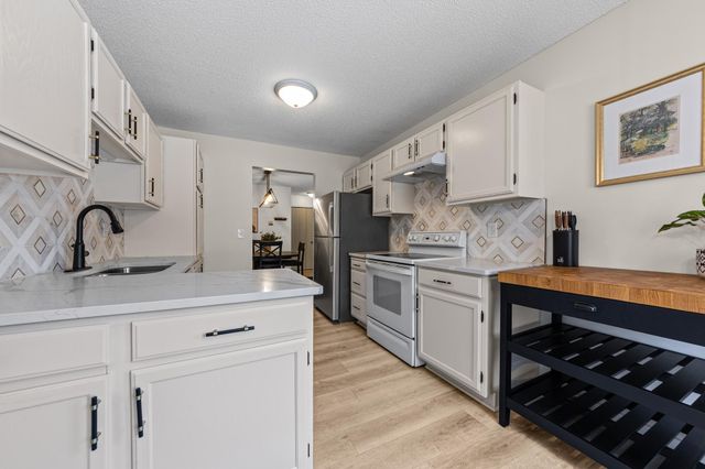 10746 Toledo Court, Bloomington, MN 55437