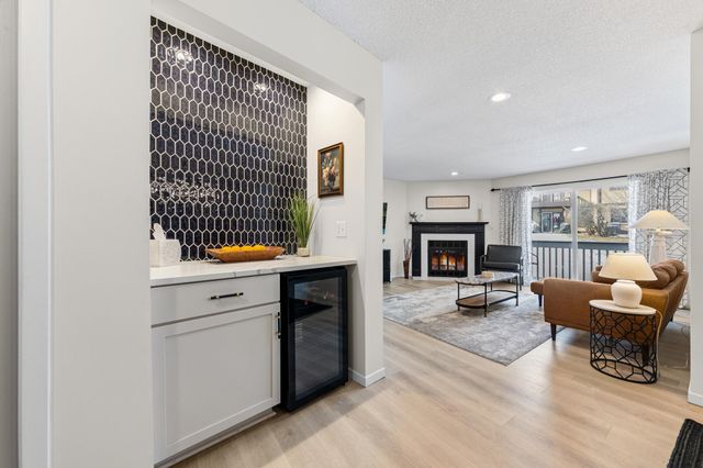 10746 Toledo Court, Bloomington, MN 55437