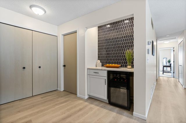 10746 Toledo Court, Bloomington, MN 55437