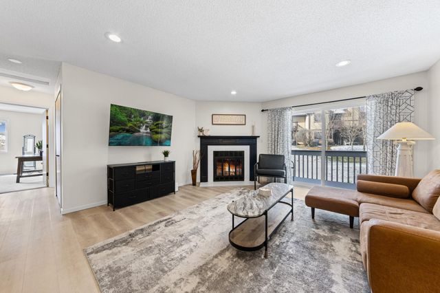 10746 Toledo Court, Bloomington, MN 55437