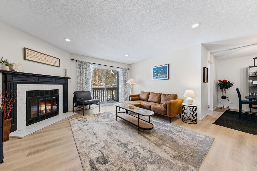 10746 Toledo Court, Bloomington, MN 55437