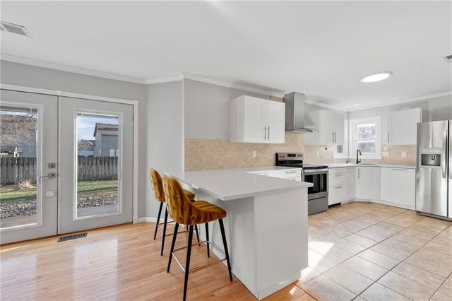 15324 W 144th Terrace, Olathe, KS 66062