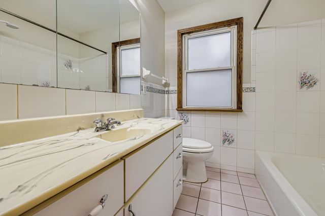 1581 Pinehurst Avenue, Saint Paul, MN 55116