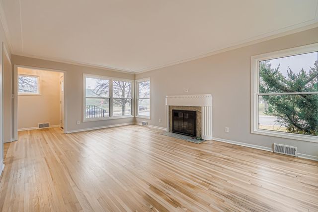 1581 Pinehurst Avenue, Saint Paul, MN 55116