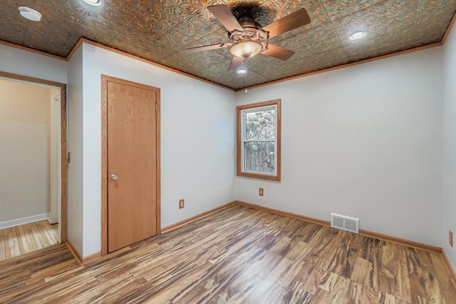 1581 Pinehurst Avenue, Saint Paul, MN 55116