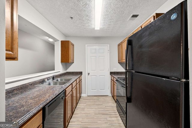 2104 Fairington Club Drive, Lithonia, GA 30038