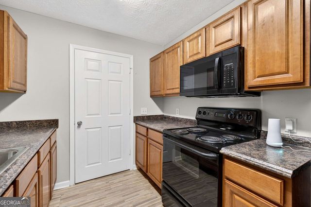 2104 Fairington Club Drive, Lithonia, GA 30038