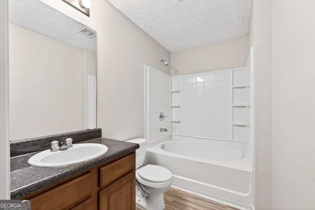 2104 Fairington Club Drive, Lithonia, GA 30038