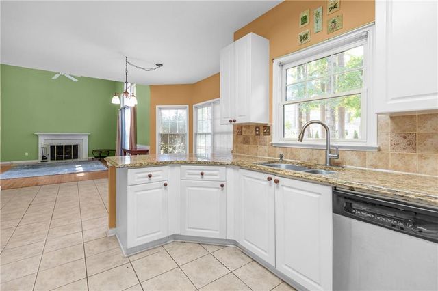 1564 Chadwick Point Court, Lawrenceville, GA 30043