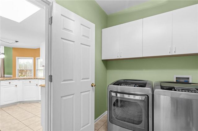 1564 Chadwick Point Court, Lawrenceville, GA 30043