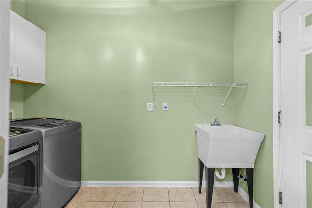 1564 Chadwick Point Court, Lawrenceville, GA 30043