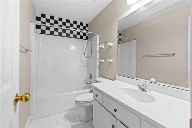 1564 Chadwick Point Court, Lawrenceville, GA 30043