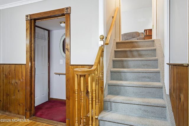 17 Darye Court, Toms River, NJ 08755