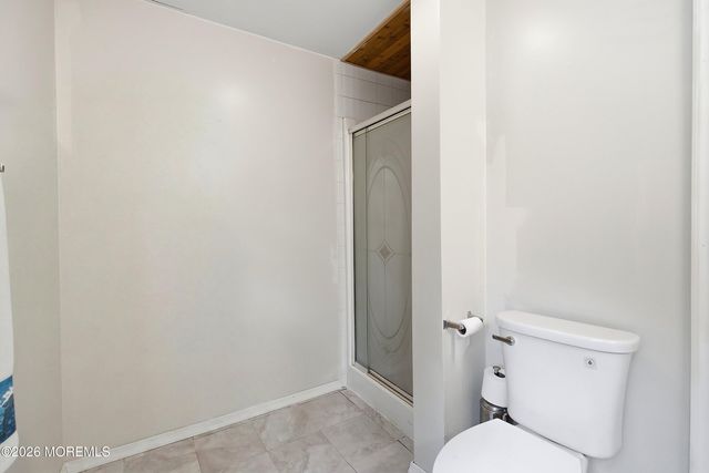 17 Darye Court, Toms River, NJ 08755