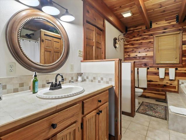 4117 Private Road 7201, West Plains, MO 65775