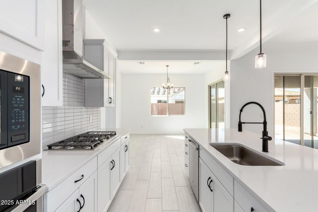 24152 N 172ND Avenue, Surprise, AZ 85387