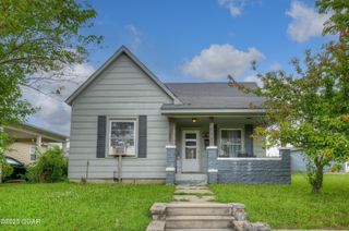 2212 S Joplin Avenue, Joplin, MO 64804