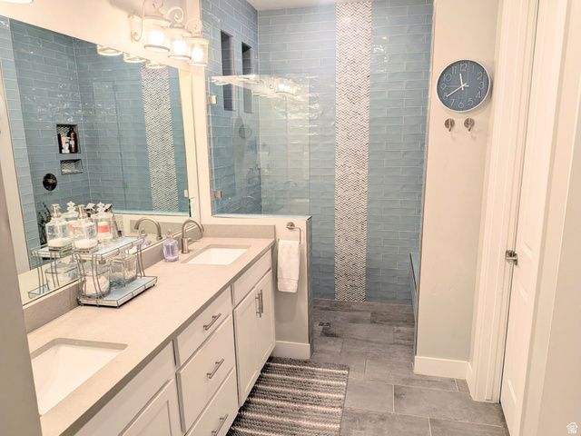 6089 W LAKE AVE, South Jordan, UT 84009