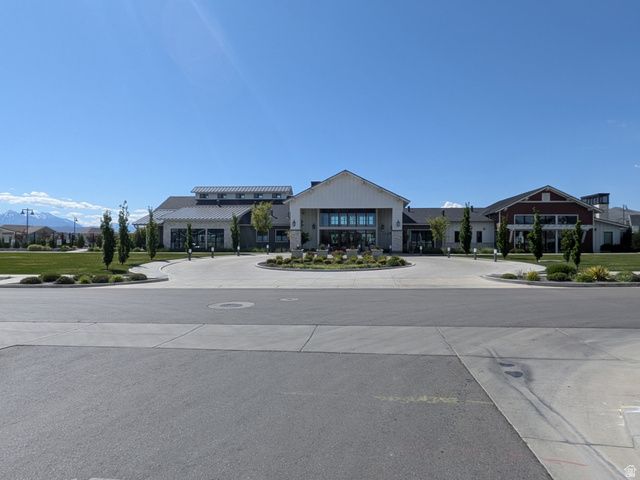 6089 W LAKE AVE, South Jordan, UT 84009