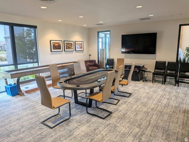 6089 W LAKE AVE, South Jordan, UT 84009