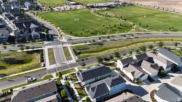 6089 W LAKE AVE, South Jordan, UT 84009