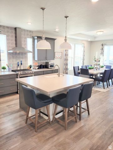 6089 W LAKE AVE, South Jordan, UT 84009