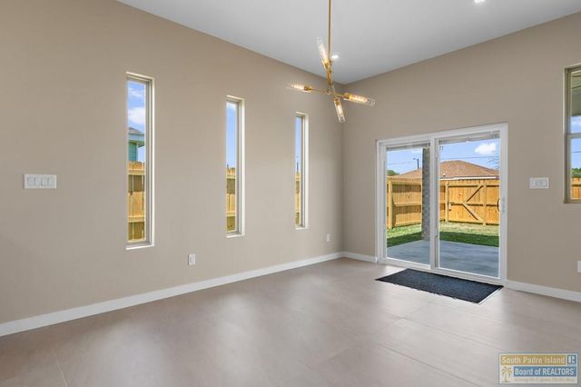 2742 Juan Castillo Ave., Port Isabel, TX 78578