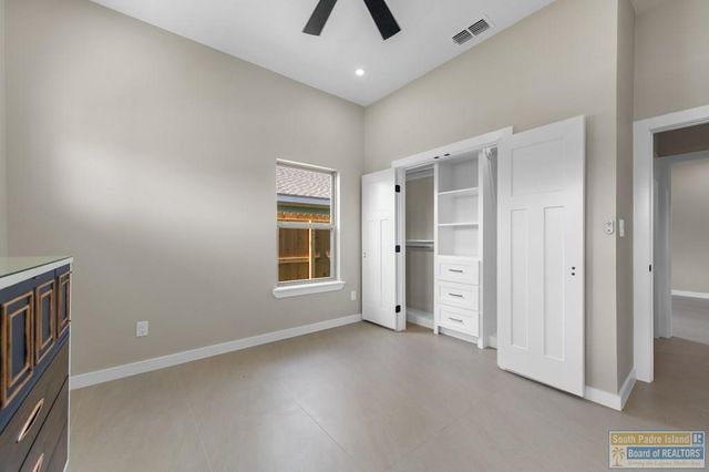 2742 Juan Castillo Ave., Port Isabel, TX 78578