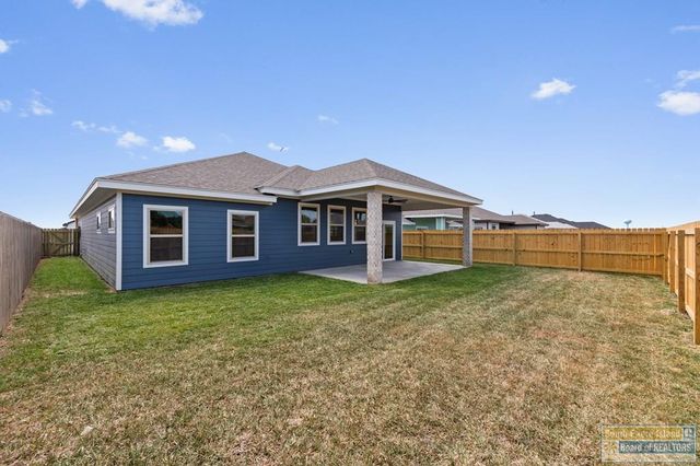 2742 Juan Castillo Ave., Port Isabel, TX 78578