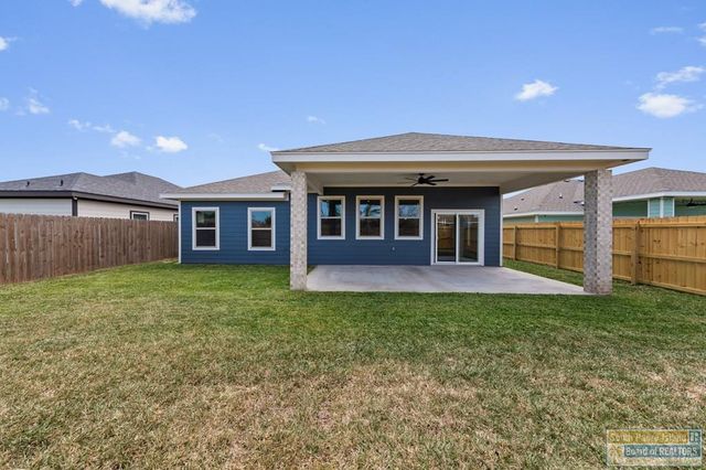 2742 Juan Castillo Ave., Port Isabel, TX 78578