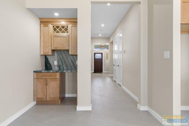 2742 Juan Castillo Ave., Port Isabel, TX 78578