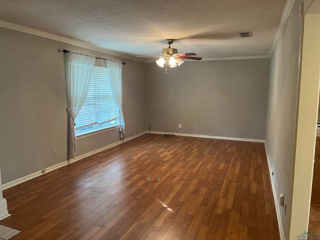 3901 Redwood, Marshall, TX 75672