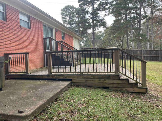 3901 Redwood, Marshall, TX 75672