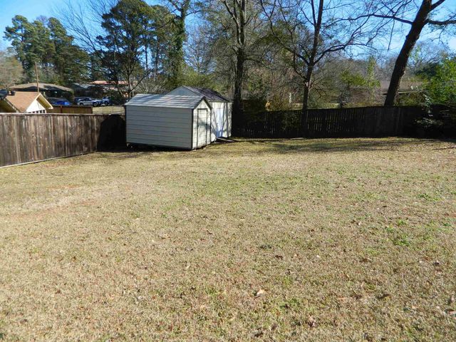 3901 Redwood, Marshall, TX 75672