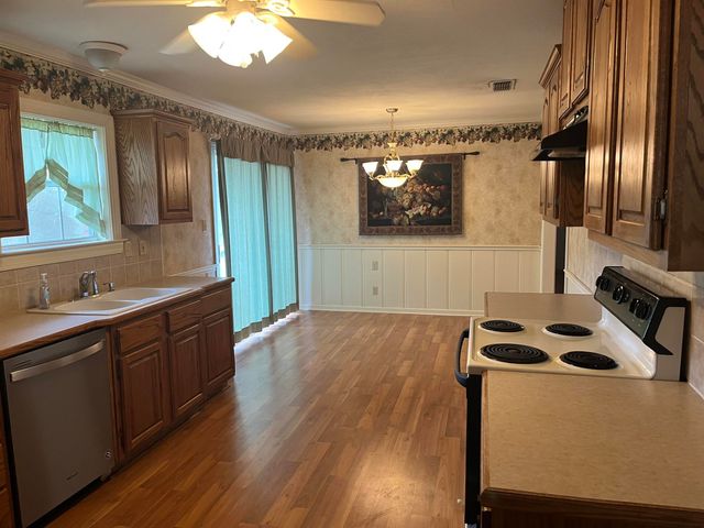 3901 Redwood, Marshall, TX 75672