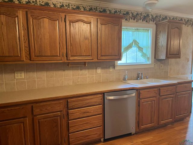 3901 Redwood, Marshall, TX 75672