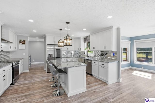 364 Briarwood Circle, Elizabethtown, KY 42701