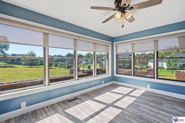 364 Briarwood Circle, Elizabethtown, KY 42701