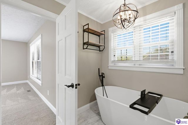 364 Briarwood Circle, Elizabethtown, KY 42701