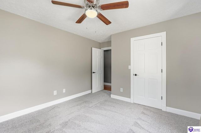 364 Briarwood Circle, Elizabethtown, KY 42701