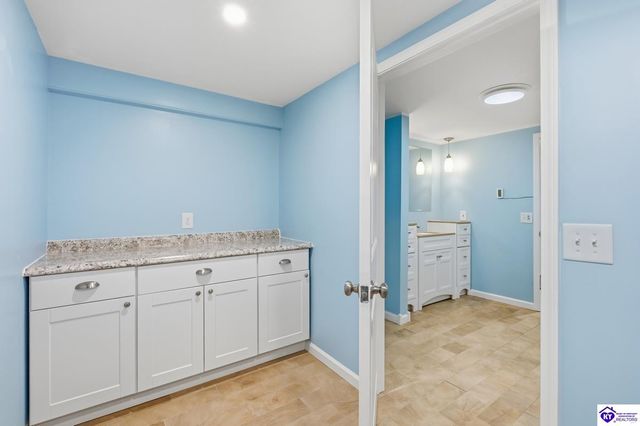 364 Briarwood Circle, Elizabethtown, KY 42701