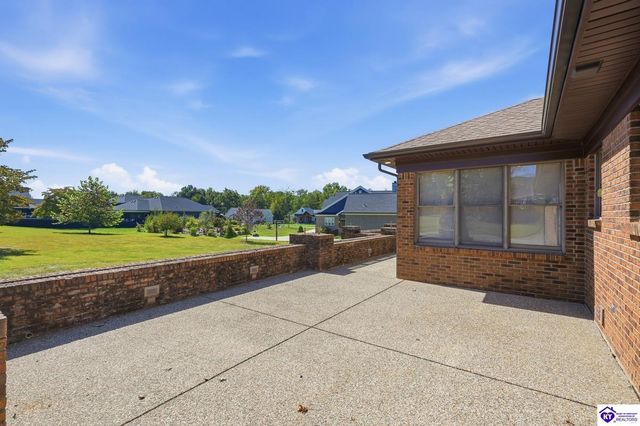 364 Briarwood Circle, Elizabethtown, KY 42701