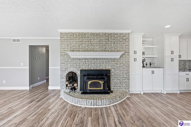 364 Briarwood Circle, Elizabethtown, KY 42701