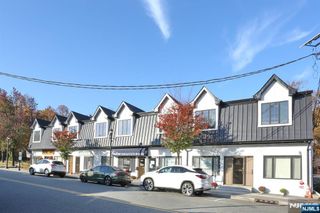 160 Terrace Street 2G, Haworth, NJ 07641