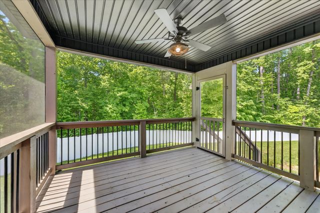 1255 Boulder Pass Rd, Clarksville, TN 37040